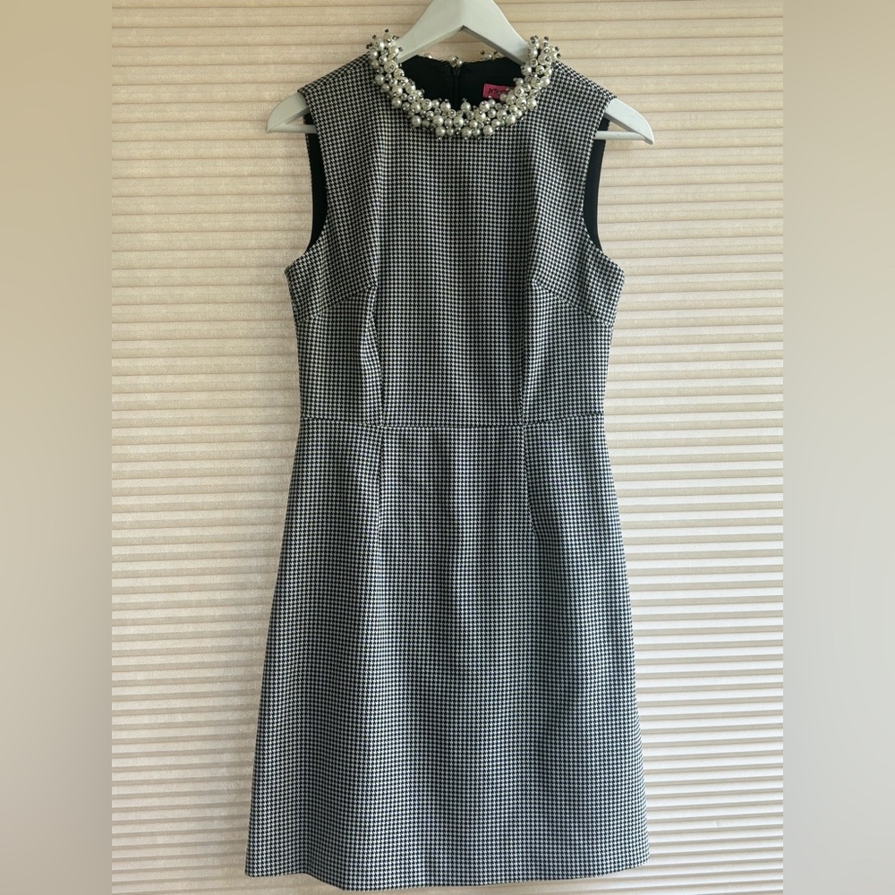 Betsey Johnson Black & White Houndstooth Dress With Built In Pearls Sz 4